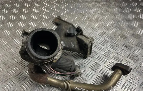 Opel Vivaro EGR valve 7700107471 72281851