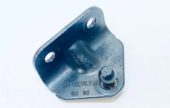 Seat Altea Shock absorber/damper mounting bracket 5P9827435A