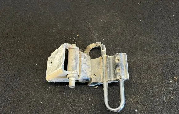 Front door hinge set