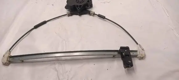Mazda 3 I Rear door window regulator motor G22C5858X TD775819 CM011750