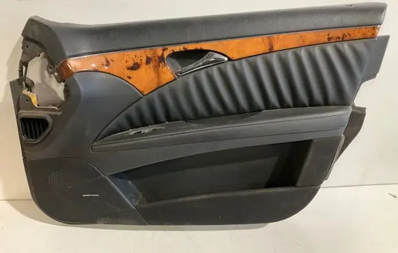 Mercedes-Benz E W211 Front door card panel trim A2117205267 2117205267