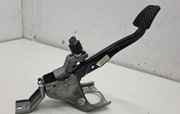 KIA Ceed Brake pedal 328003X300 938133S800