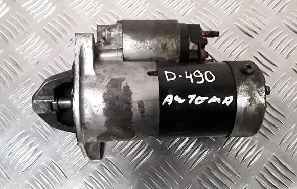 Opel Astra H Starter motor 55353857