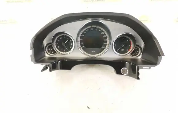 Mercedes-Benz E W212 Speedometer (instrument cluster) 2129005803 2129004904
