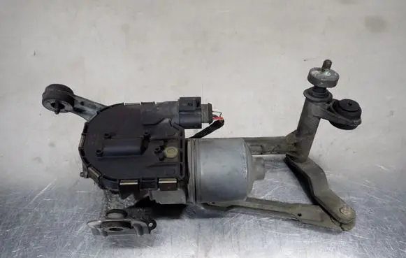 Seat Leon (1P) Front wiper linkage 