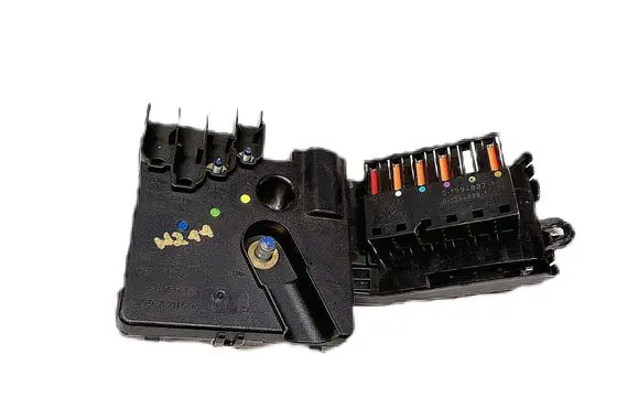 Mercedes-Benz E W211 Fuse box set A2115461441