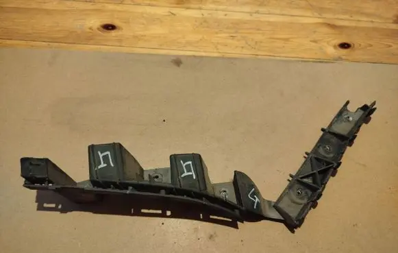 Opel Corsa D Rear bumper mounting bracket 13179903 475498858