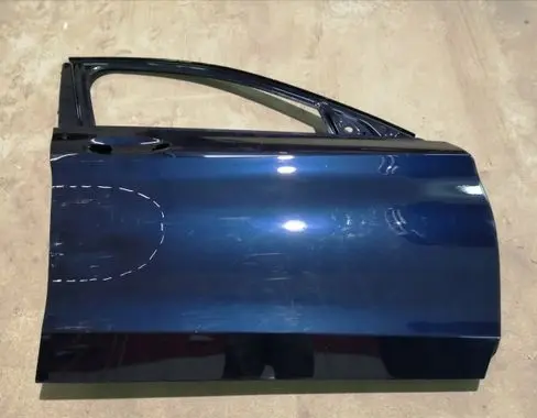Mercedes-Benz C W205 Front door A2057220210