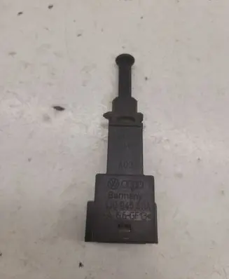 Volkswagen Golf IV Brake pedal sensor switch 1J0945511A