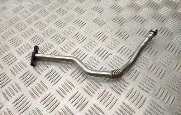 Citroen C3 Aircross Turbo turbocharger oiling pipe/hose 9807048580