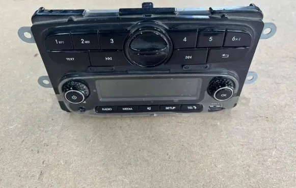 Smart ForFour II W453 Radio/CD/DVD/GPS head unit A4539009204 281151408R 980AG9F00