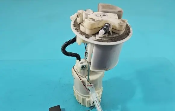 Peugeot 107 In-tank fuel pump 77020-0H010 IMPRK1400787