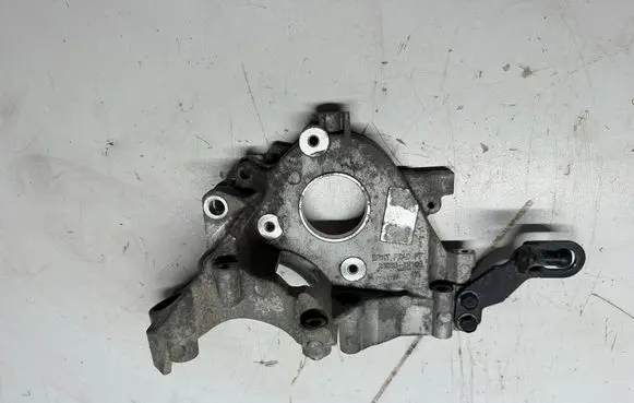 KIA Sorento IV Engine mount bracket 252852R100