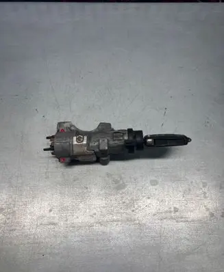 Volkswagen PASSAT B5.5 Ignition lock 4B0905851F