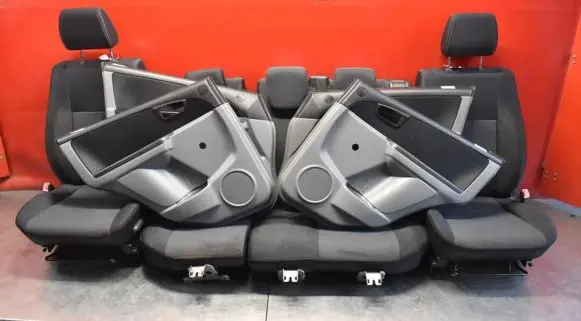Suzuki SX4 Seat set 