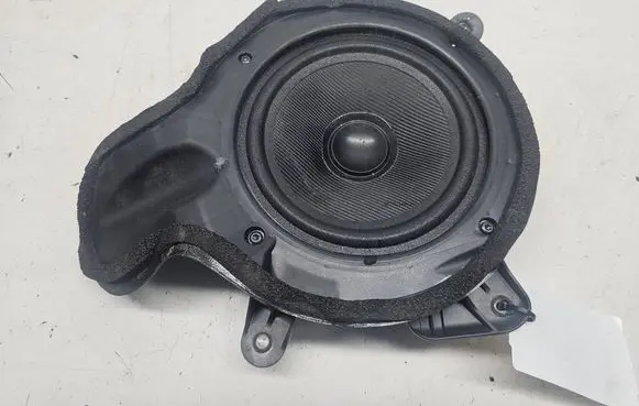 Volvo V70 Front door speaker 9472757