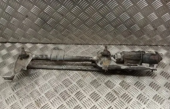 Mitsubishi Colt Front wiper linkage and motor MS1592006820