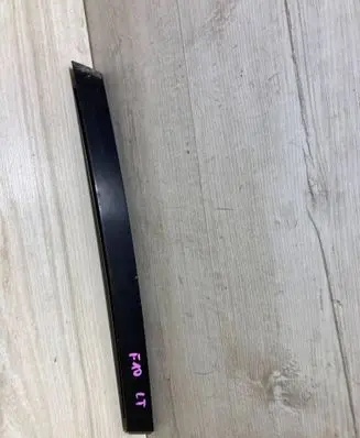 BMW 5 F10 F11 Rear door glass trim molding 158113