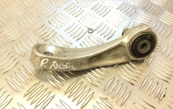 Mercedes-Benz C W205 Front anti-roll bar/stabilizer link A2053230817
