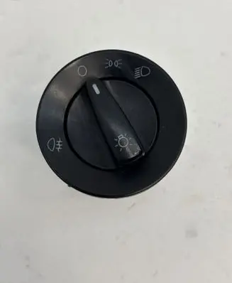 Skoda Fabia Mk2 (5J) Light switch 3B0941531B