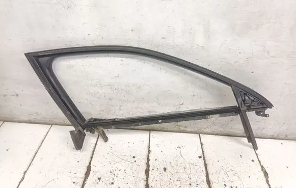 Audi A4 S4 B6 8E 8H Front door window/glass frame 8E0837630