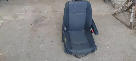 Mercedes-Benz Vito Viano W639 Front driver seat 