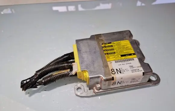 Toyota Corolla Verso AR10 Airbag control unit/module 216877103 891700F070
