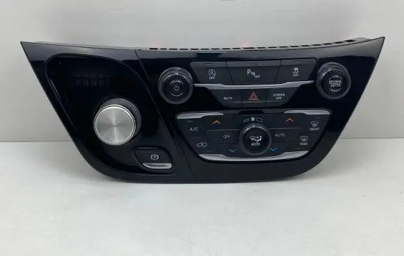 Chrysler Pacifica Climate control unit 101094640011 P6EV471X8AB T265720126