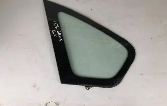 Subaru Legacy Rear side window