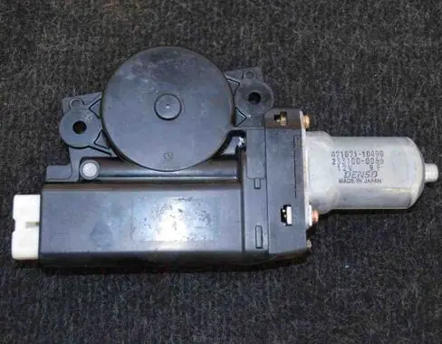 Lexus RX 330 - 350 - 400H Sunroof control unit/module 47107110490