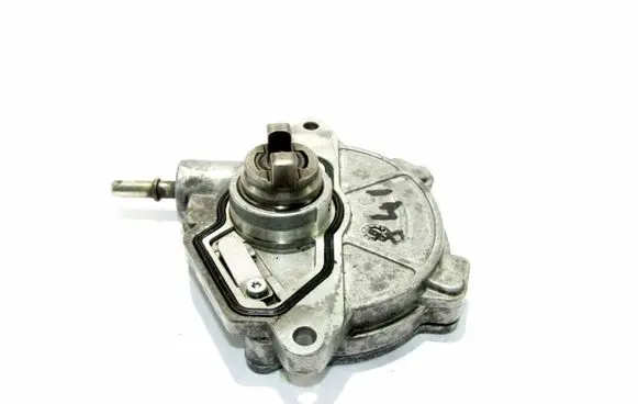 Mercedes-Benz B W245 Vacuum pump A6402300365