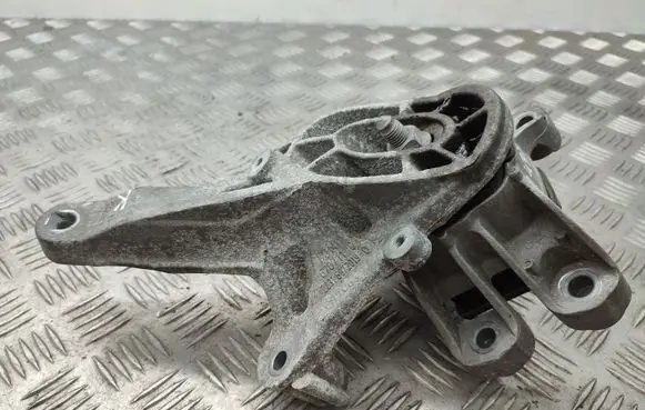 Mini One - Cooper Coupe R56 Gearbox mount 678711 678435501