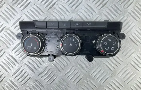 Volkswagen Golf VII Climate control unit 5G0907426J