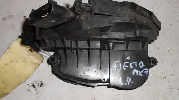 Ford Fiesta Front door lock 8A6AA21813AF