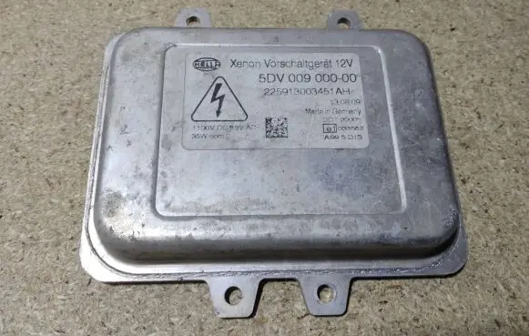 BMW 5 F10 F11 Headlight ballast module Xenon 5DV00900000 225913003451AH