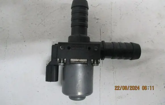 Ford Focus Thermostat JX6118495BC