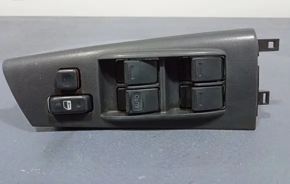 Toyota Corolla E120 E130 Electric window control switch 74232-02320