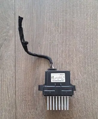 Ford Focus Heater blower motor/fan resistor G3GH19E624AA