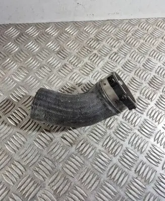 Volvo V40 Intercooler hose/pipe 31338545