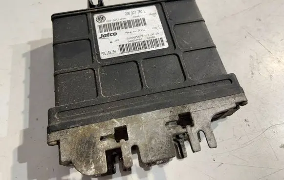 Volkswagen PASSAT B5 Gearbox control unit/module 09B927750L 31036PW077 ADC10304