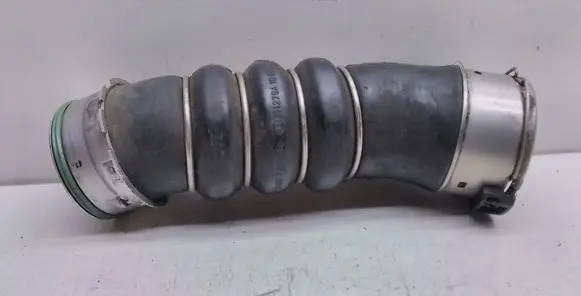 BMW 1 E81 E87 Intercooler hose/pipe 7797480