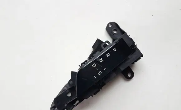 Toyota RAV 4 (XA50) Gear shift selector indicator 76L819
