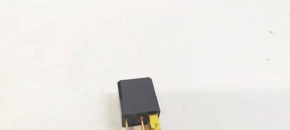 Mazda 5 Other relay ACM33221 UM4667730