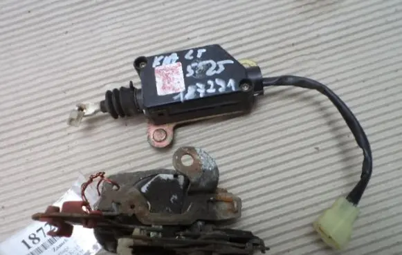 KIA Sportage Rear door lock