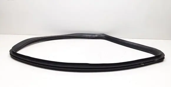 Mercedes-Benz R W251 Rear side glass trim A2516702439