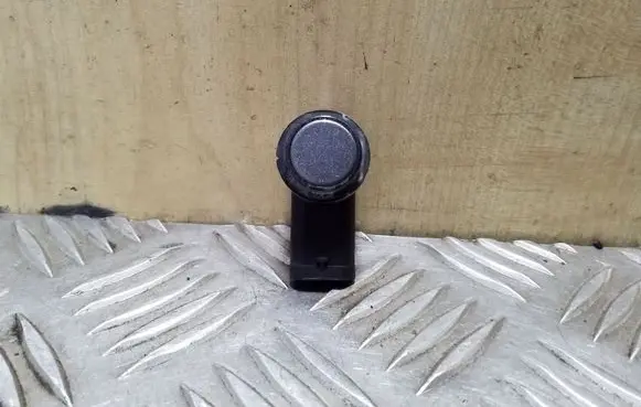 Audi A8 S8 D4 4H Parking PDC sensor 1S0919275