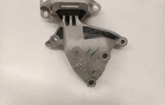 Nissan Qashqai J12 Engine mounting bracket 112326UB0A