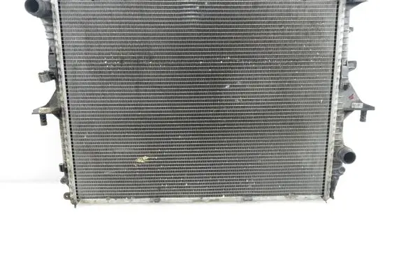 Audi Q7 4L Coolant radiator 7L6121253B