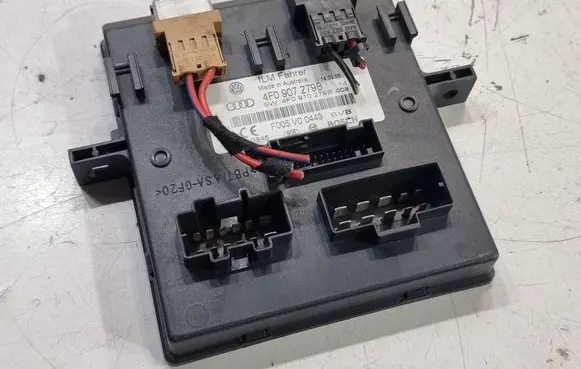 Audi A6 S6 C6 4F Comfort/convenience module 4F0907279B