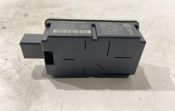 Volvo XC70 Door central lock control unit/module 31252988